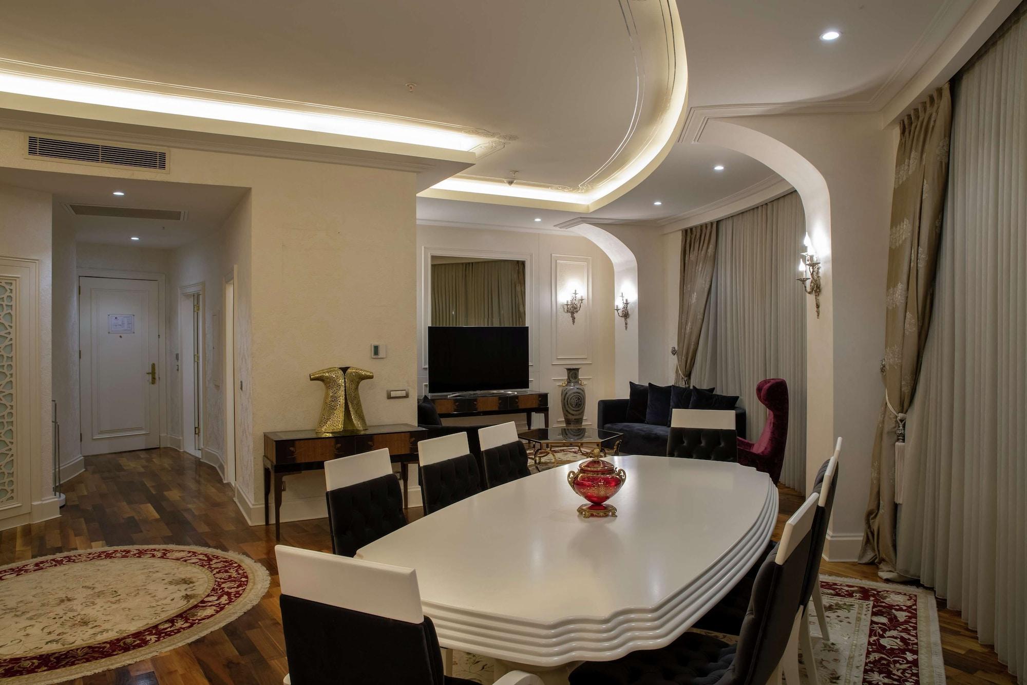 מלון Doubletree By Hilton גזיאנטפ מראה חיצוני תמונה